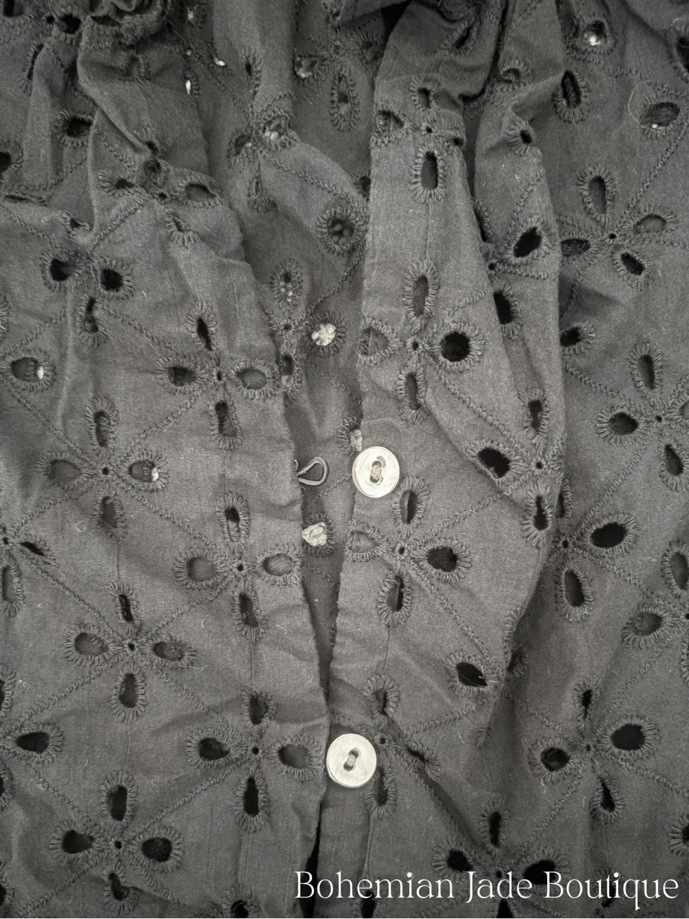 Nine West Ruffle Collar Eyelet Blouse Women’s XS Black Long Sleeve Button Front - Picture 6 of 7